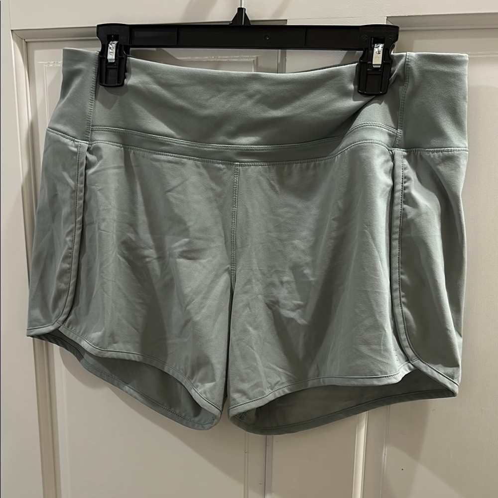 Light green freefly bamboo quickdry Shorts w/Wide Waistband & lining EUC W’s Lg